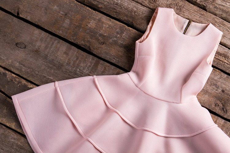 結婚挨拶,服装,女性