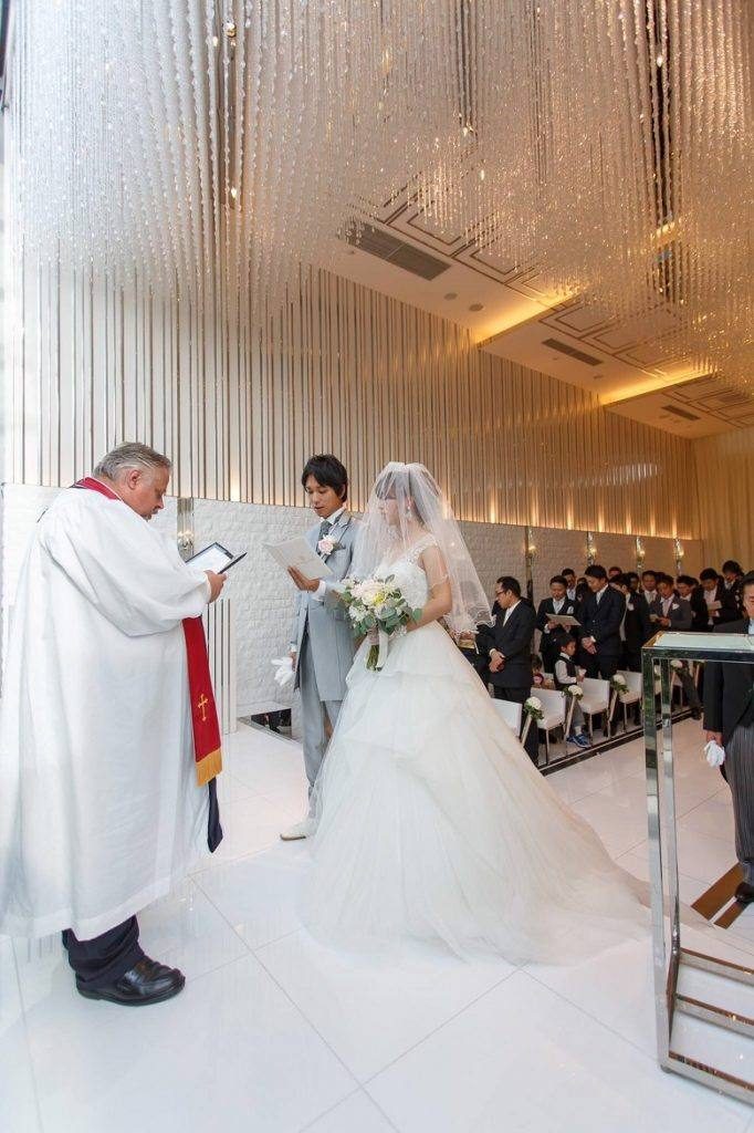 シャルマンシーナ東京での結婚式レポ 思い出の結婚指輪で誓うキリスト教式 美花嫁図鑑 Farny ファーニー お洒落で可愛い花嫁レポが満載 Byプラコレ シャルマンシーナ東京での結婚式レポ 思い出の結婚指輪で誓うキリスト教式 美花嫁図鑑 Farny ファーニー お洒落で可愛い花嫁レポが満載 Byプラコレ