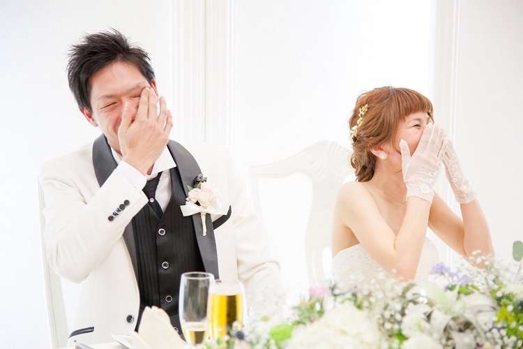 新婦の友人スピーチで私より泣く旦那さんに気づいて爆笑