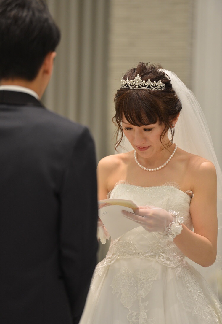 ゲストと一緒にサンドセレモニー＊家族に感謝を届けた心温まる披露宴 