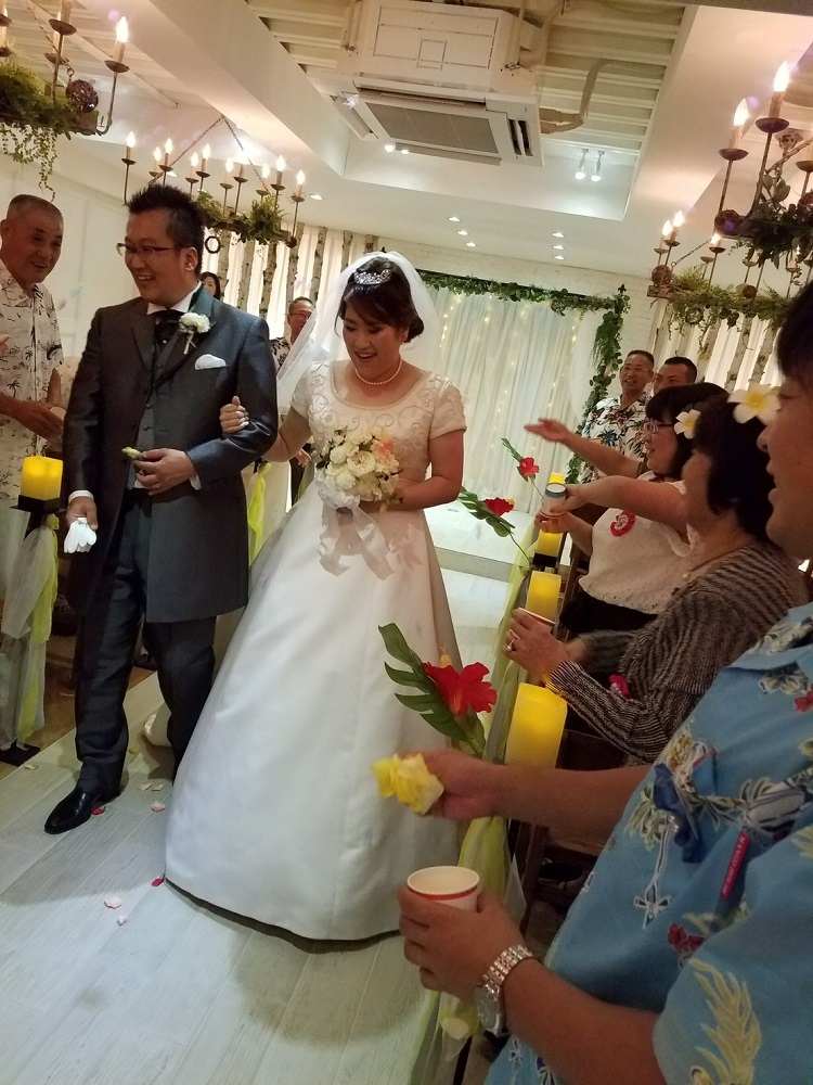 テーマはdisney Hawaiian サプライズたっぷりの人前式 美花嫁図鑑 Farny ファーニー お洒落で可愛い花嫁レポが満載 Byプラコレ テーマはdisney Hawaiian サプライズたっぷりの人前式 美花嫁図鑑 Farny ファーニー お洒落で可愛い花嫁レポが満載 Byプラコレ