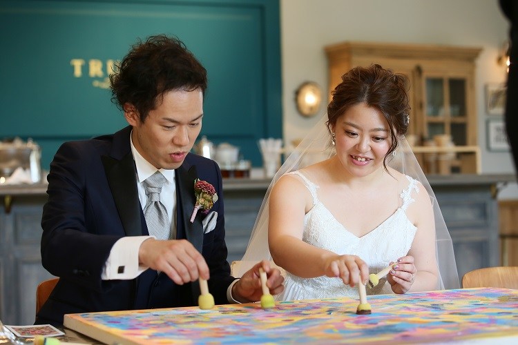 「TRUNK BY SHOTO GALLERY」テーマに合わせたおしゃれすぎるウェルカムスペース*結婚証明書は巨大なキャンバス
