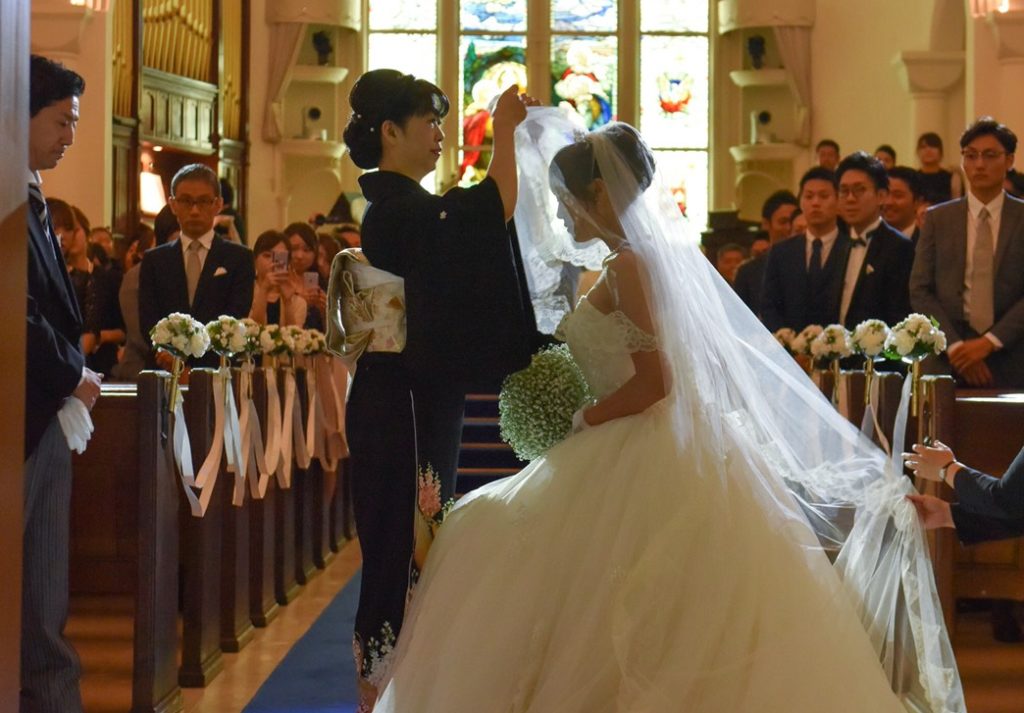 ブルーのヴァージンロードが印象に残るんです♢*ゲストへの感謝をカタチにできた結婚式当日＊inアニヴェルセル表参道 美花嫁図鑑 farny