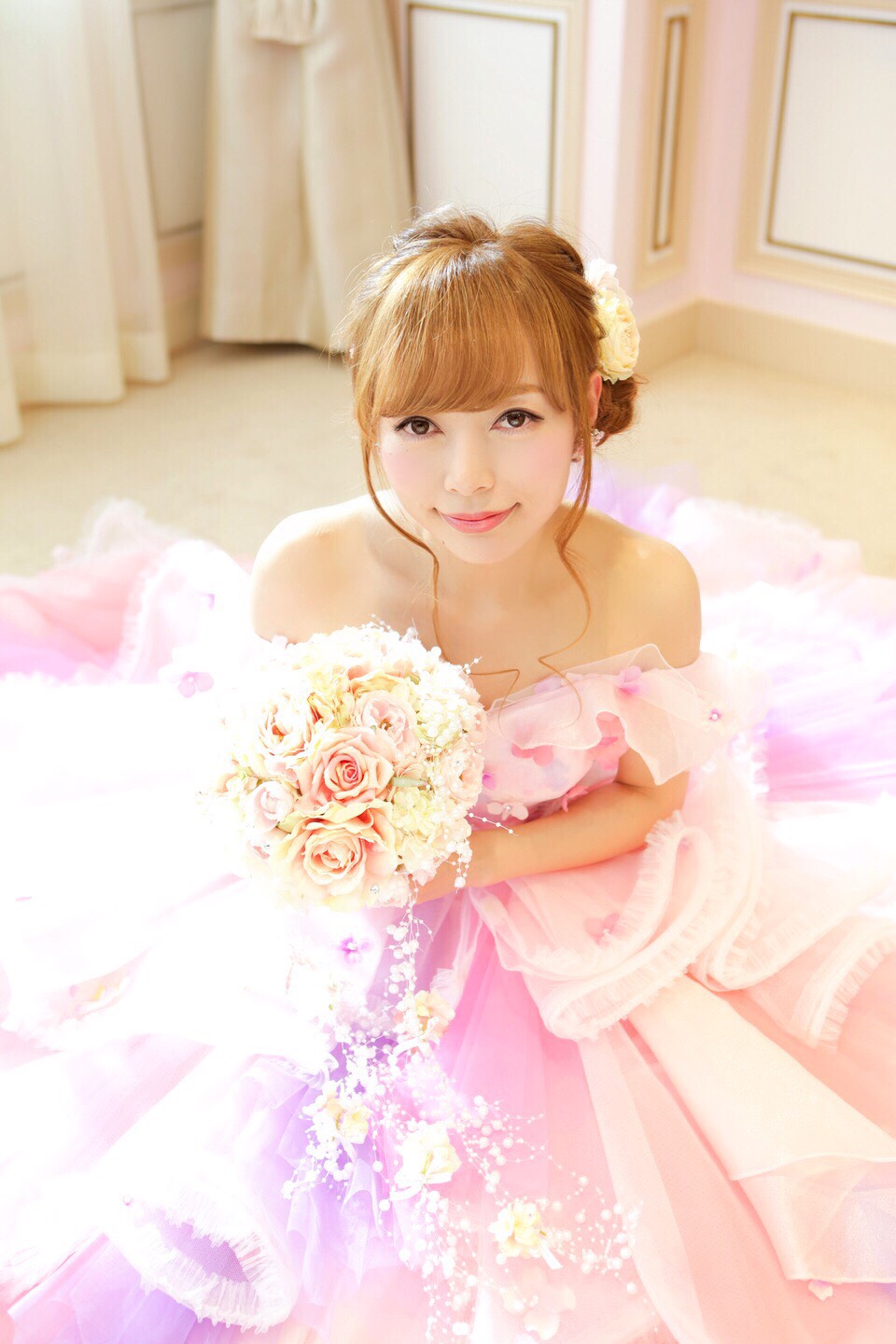 ♡THE HANY♡のピンクドレス〈ソフィー〉に包まれた花嫁ソロ