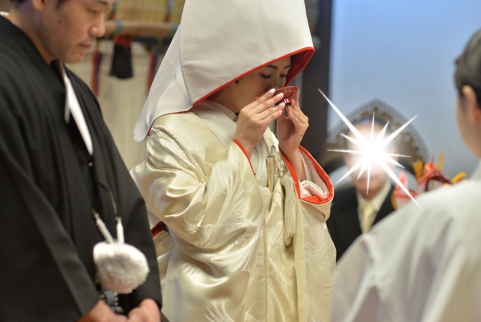 伝統ある神前式で行われる【三々九度✿】彼と夫婦の契りを交わして
