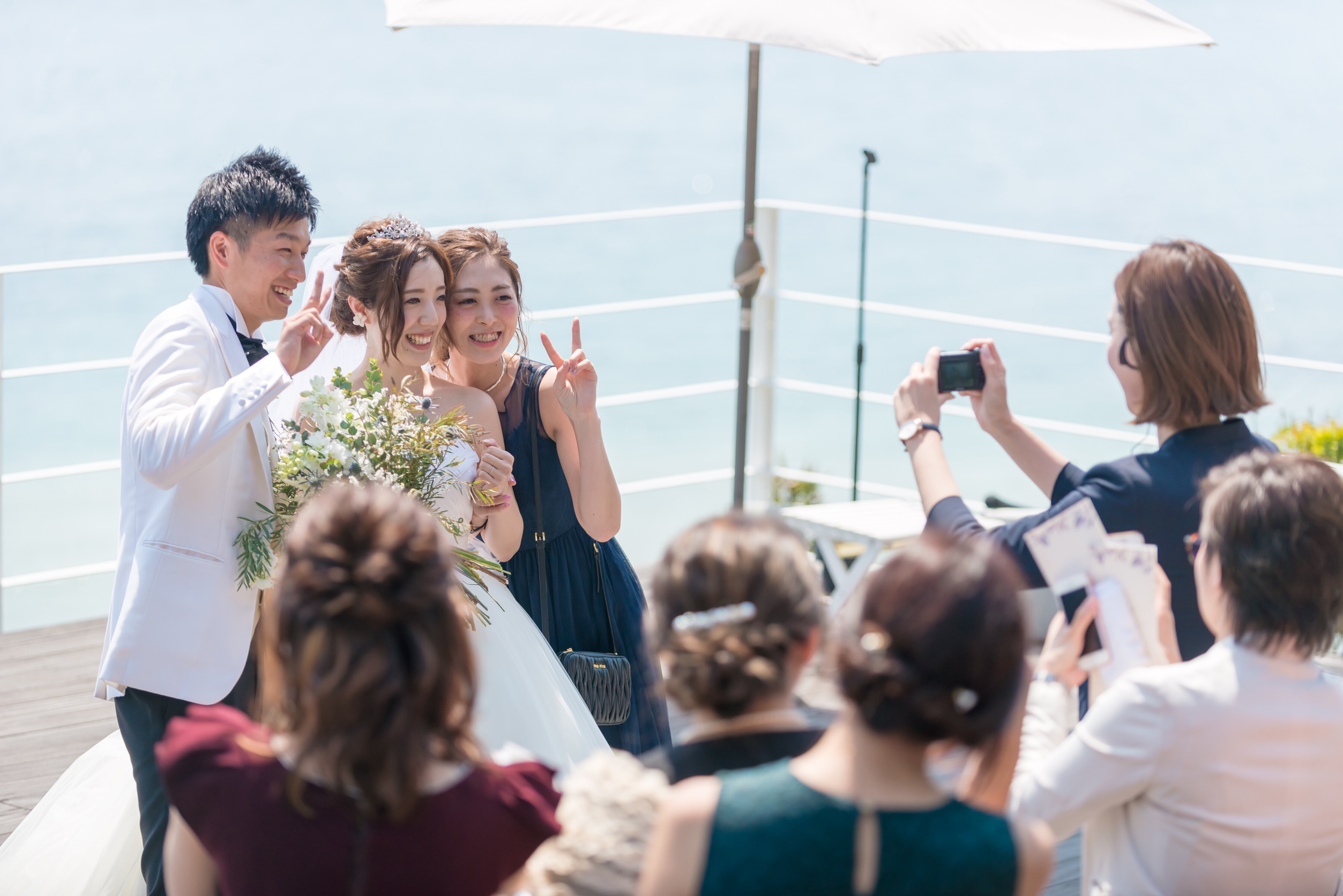 一目惚れのスカイチャペルで 葉山の海をバックに海外ウェディングのような一日を 美花嫁図鑑 Farny ファーニー お洒落で可愛い花嫁レポが満載 Byプラコレ