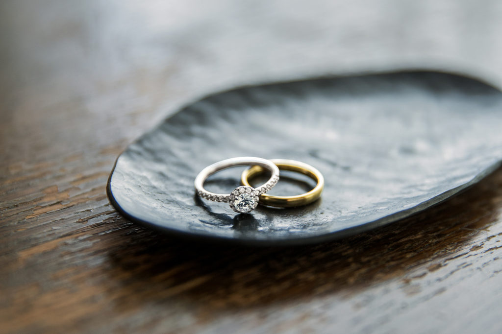 プロに聞いた 理想の結婚指輪は10万円で買える 口コミ多数掲載 美花嫁図鑑 Farny ファーニー お洒落で可愛い花嫁レポが満載 Byプラコレ プロに聞いた 理想の結婚指輪は10万円で買える 口コミ多数掲載 美花嫁図鑑 Farny ファーニー お洒落で可愛い花嫁レポが満載 Byプラコレ