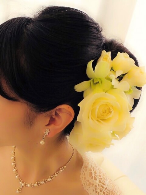 結婚式ゲストの髪型マナーとは タイプ別おすすめスタイルも一挙紹介