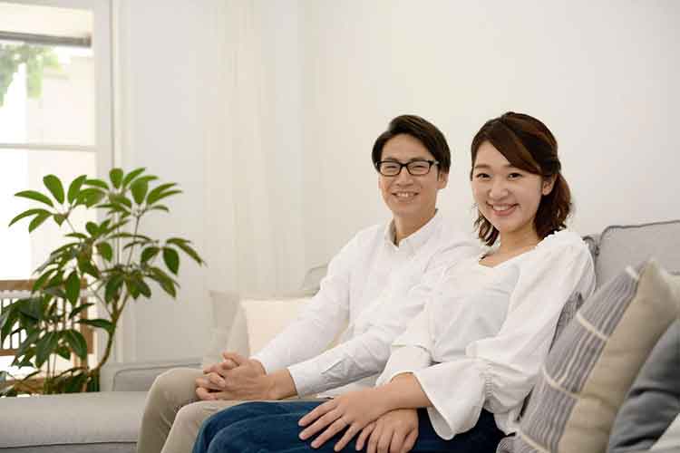 新しい結婚のスタイル 週末婚とは メリット デメリットや向いている夫婦 向いていない夫婦 美花嫁図鑑 Farny ファーニー お洒落で可愛い花嫁レポが満載 Byプラコレ