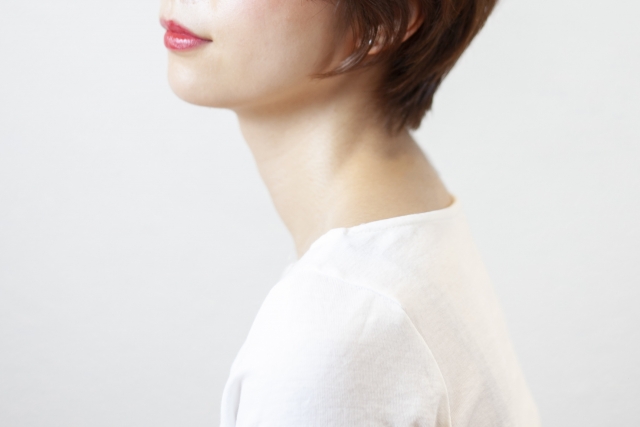 ショートヘアの花嫁さん必見 ウェディングドレス別アレンジ 美花嫁図鑑 Farny ファーニー お洒落で可愛い花嫁レポが満載 Byプラコレ