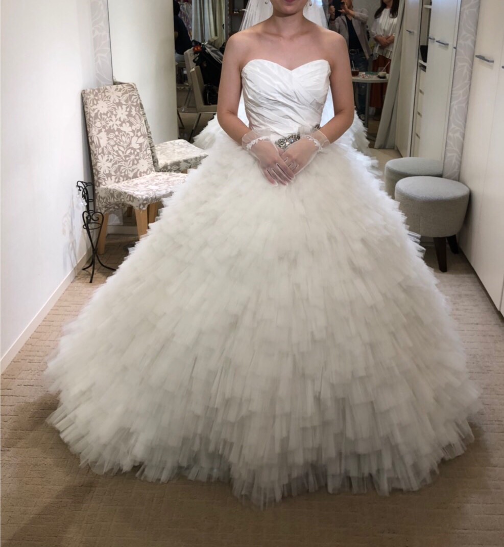 ウェディングドレス 結婚式 プリンセスライン ビジューデザイン