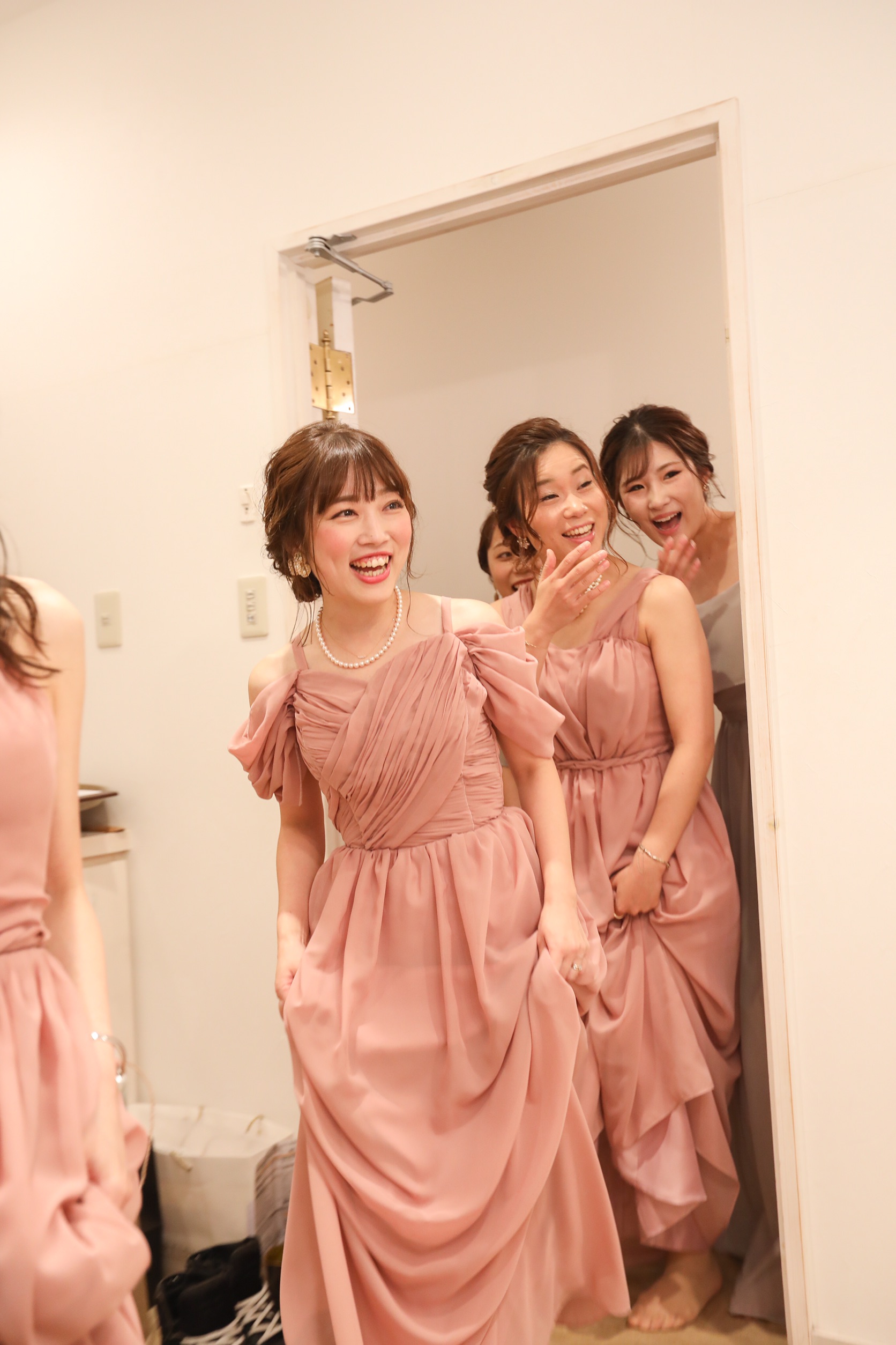 挙式レポ前半 2人の支度 ブライズメイトとのファーストミートまで 美花嫁図鑑 Farny ファーニー お洒落で可愛い花嫁レポが満載 Byプラコレ