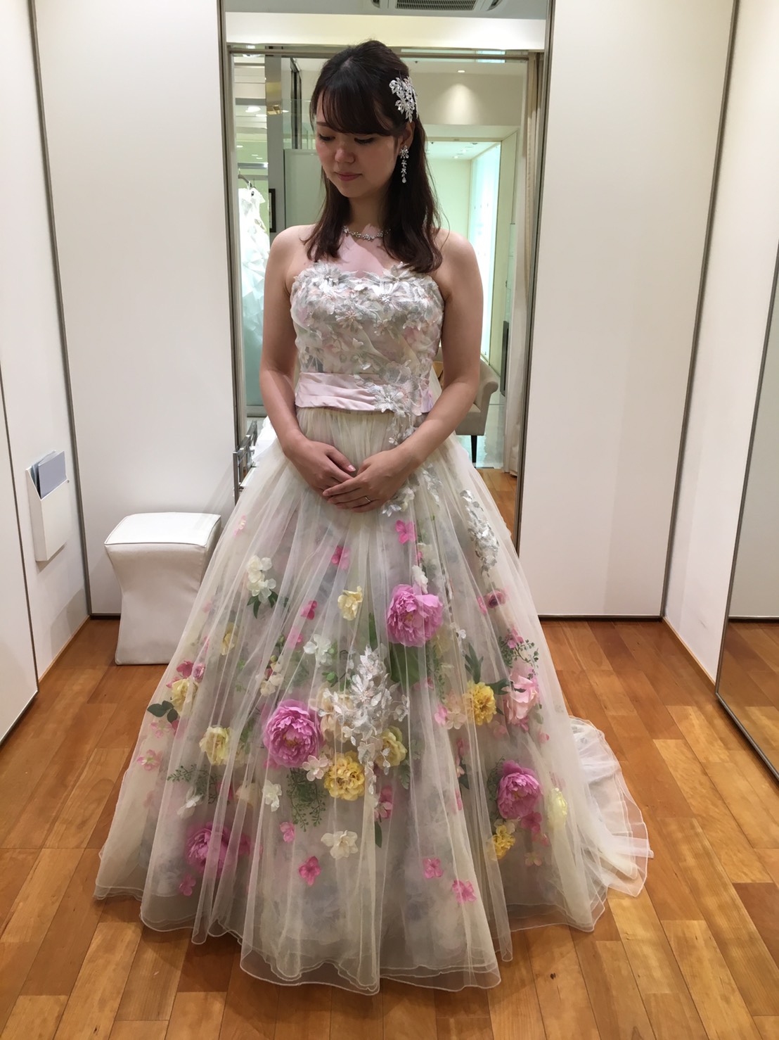 可愛いカラーとデザインばかり カラードレス試着レポ 美花嫁図鑑 Farny ファーニー お洒落で可愛い花嫁レポが満載 Byプラコレ 可愛いカラーとデザインばかり カラードレス試着レポ 美花嫁図鑑 Farny ファーニー お洒落で可愛い花嫁レポが満載 Byプラコレ