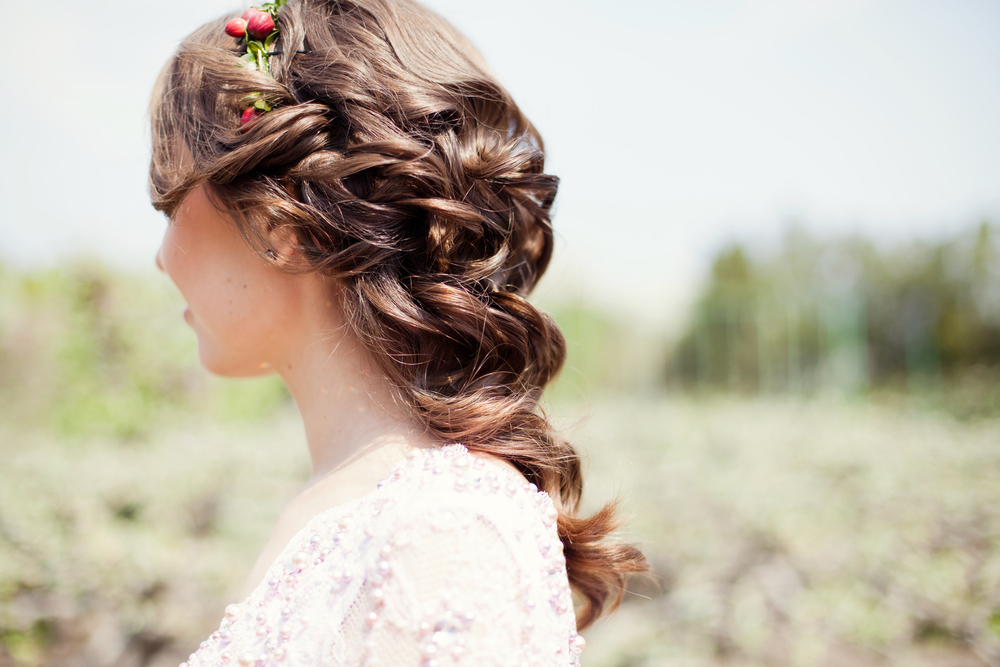 結婚式での人気のボブをはじめ花嫁のヘアアレンジをヘアスタイル別にご紹介 美花嫁図鑑 Farny ファーニー お洒落で可愛い花嫁レポが満載 Byプラコレ