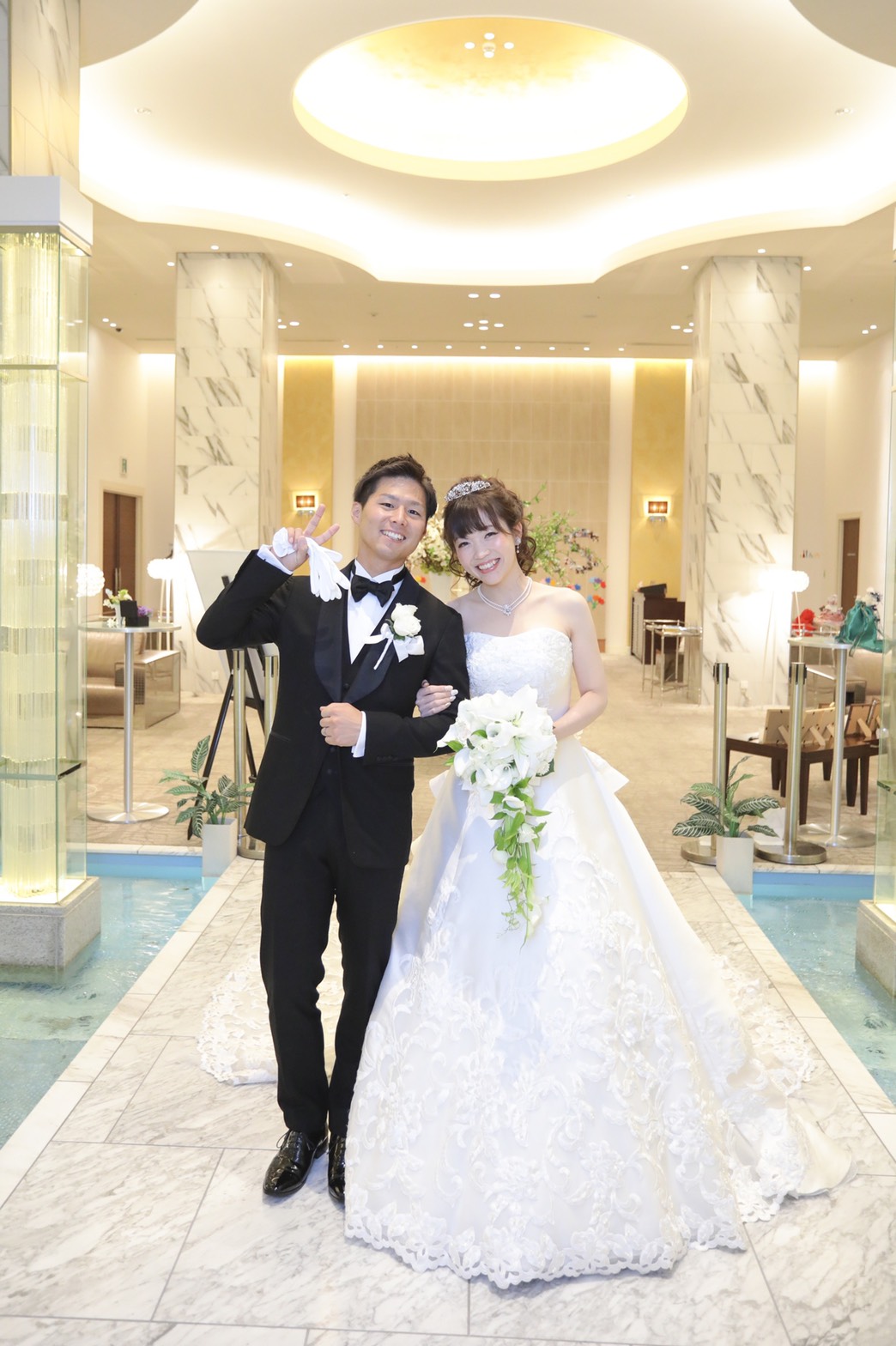 披露宴入場シーンから中座までの披露宴レポ 家族へのサプライズもしました 美花嫁図鑑 Farny ファーニー お洒落で可愛い花嫁レポが満載 Byプラコレ