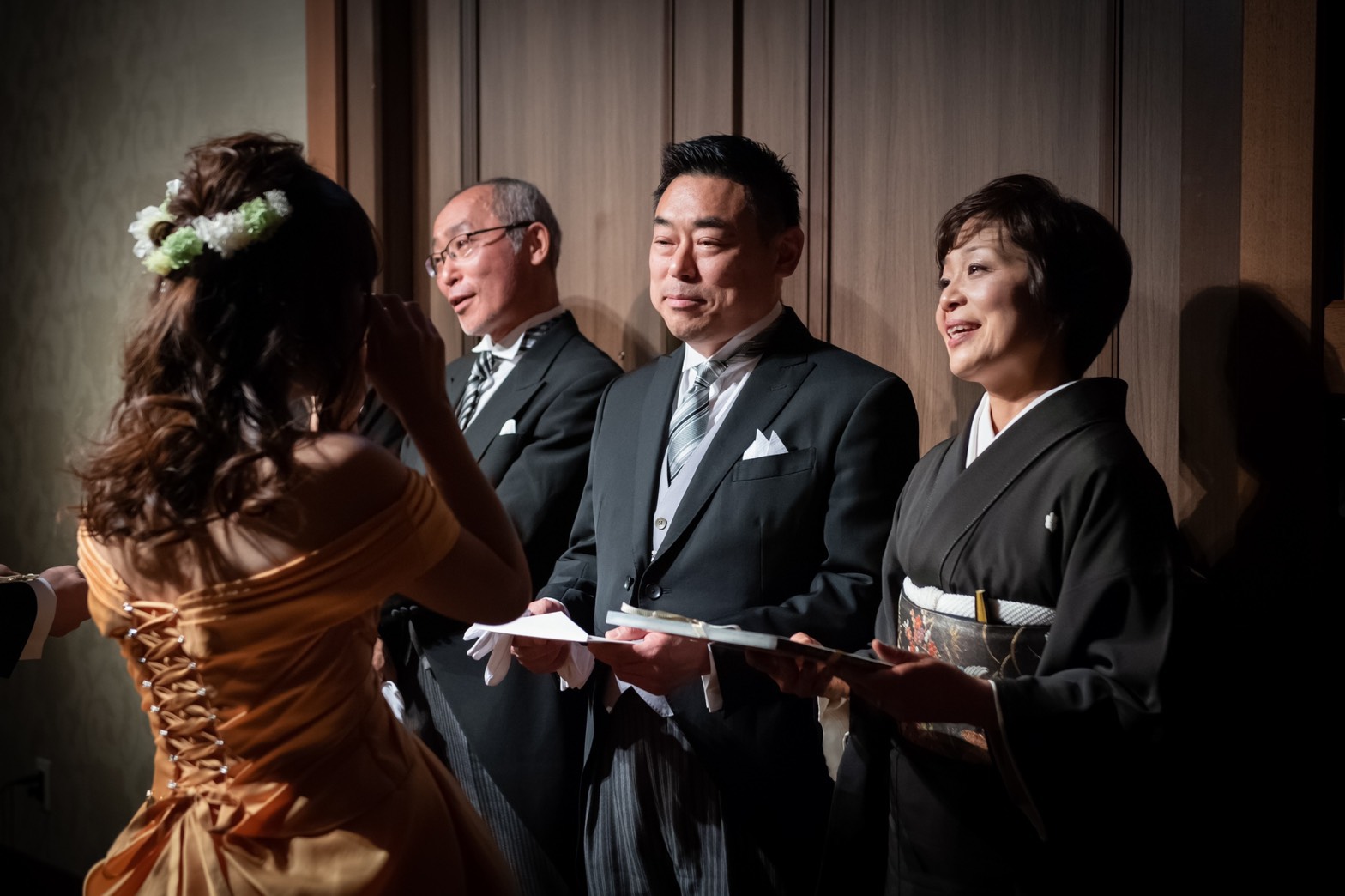 披露宴のスタート 盛り上がり演出もあり 友人や家族の愛を感じた感動の披露宴をご紹介 美花嫁図鑑 Farny ファーニー お洒落で可愛い花嫁レポが満載 Byプラコレ 披露宴のスタート 盛り上がり演出もあり 友人や家族の愛を感じた感動の披露宴をご紹介 美花嫁図鑑 Farny ファーニー お洒落で可愛い花嫁レポが満載 Byプラコレ