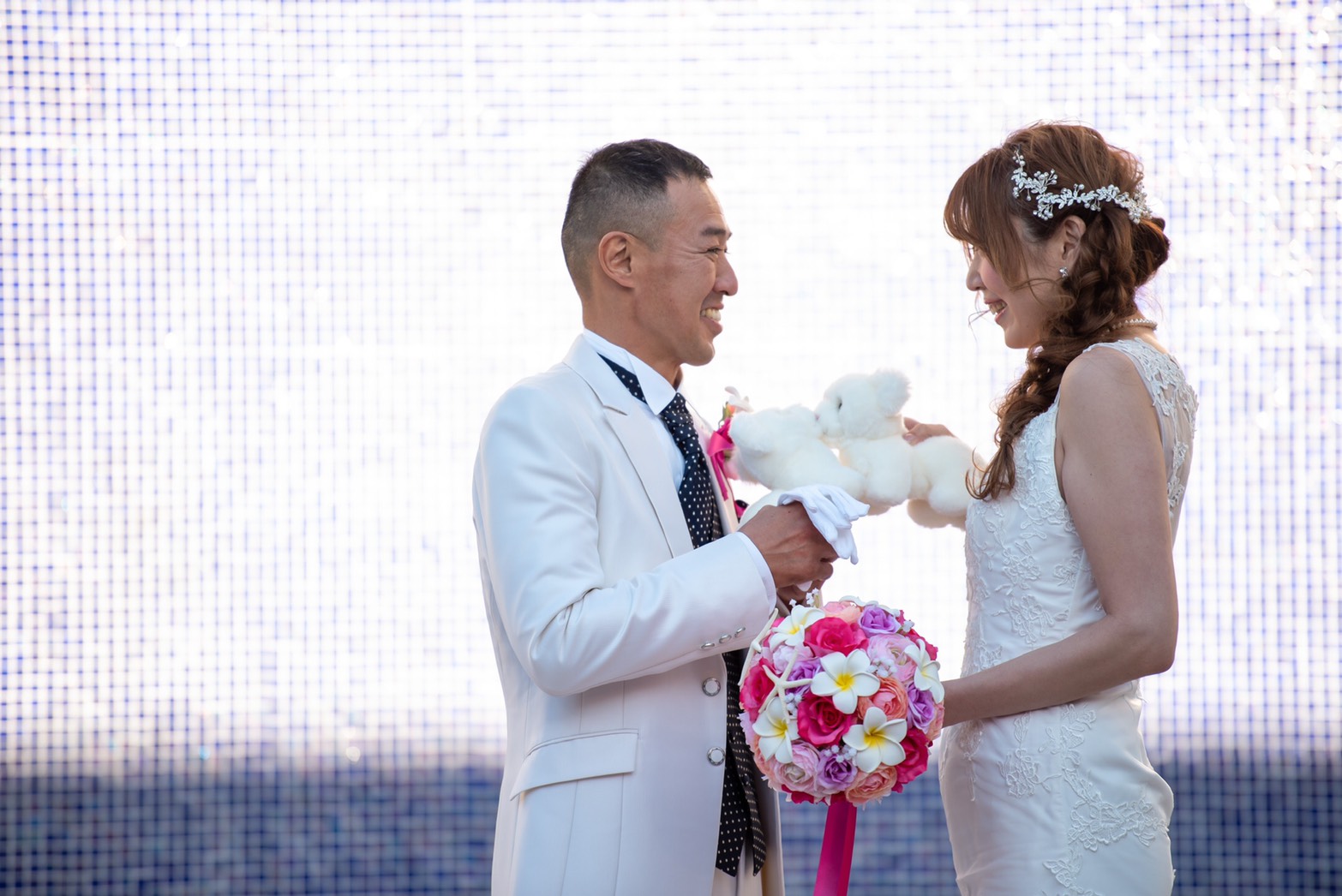 結婚式を挙げようか迷っている花嫁さまへ 家族3人でのアットホームウェディングもおすすめ 美花嫁図鑑 Farny ファーニー お洒落で可愛い花嫁レポが満載 Byプラコレ 結婚式を挙げようか迷っている花嫁さまへ 家族3人でのアットホームウェディングもおすすめ 美花嫁図鑑 Farny ファーニー お洒落で可愛い花嫁レポが満載 Byプラコレ