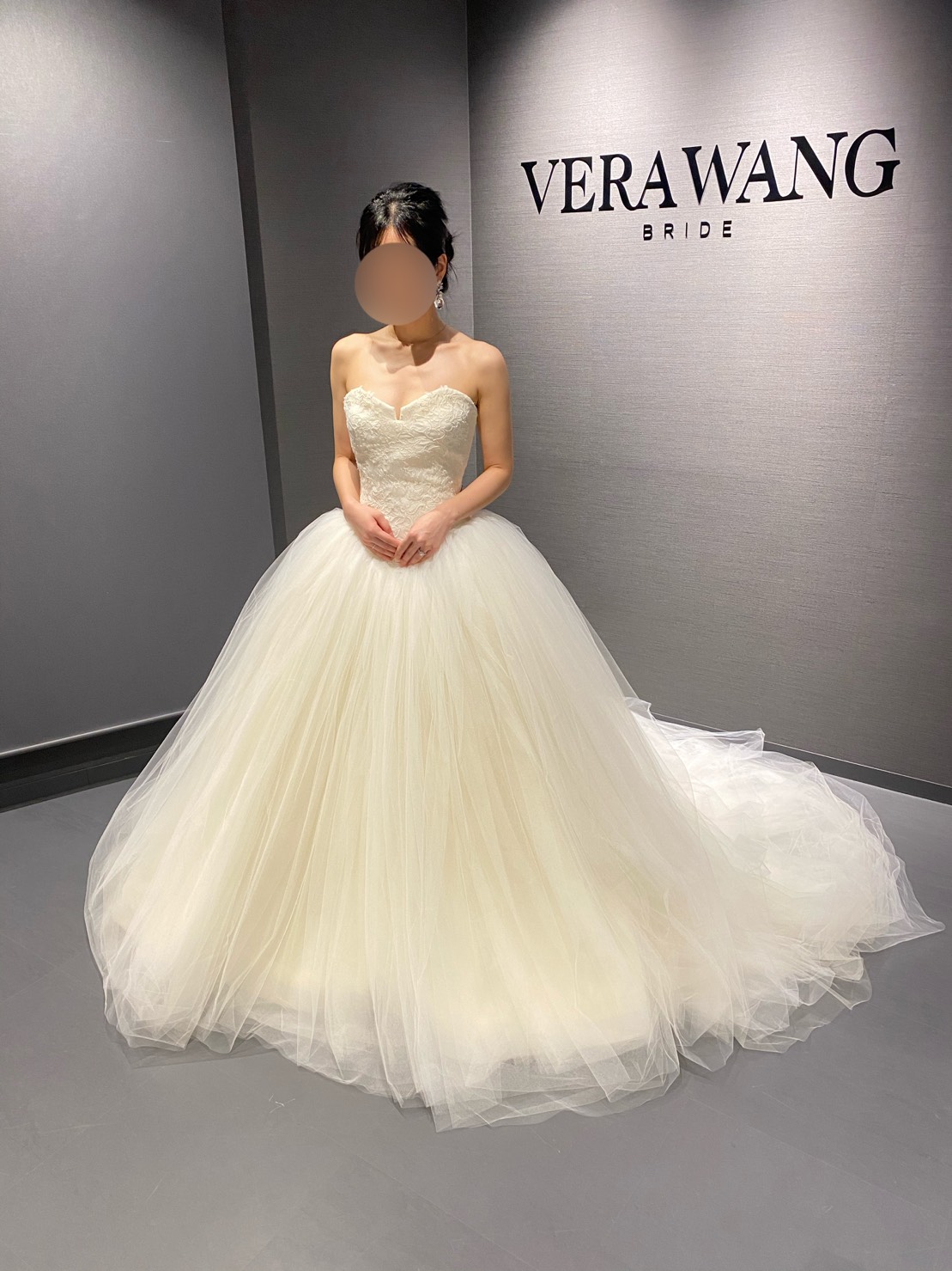 Vera Wang at TAKAMI BRIDAL (ヴェラウォン)での試着レポを Vera Wang at TAKAMI BRIDAL (ヴェラウォン)での試着レポを