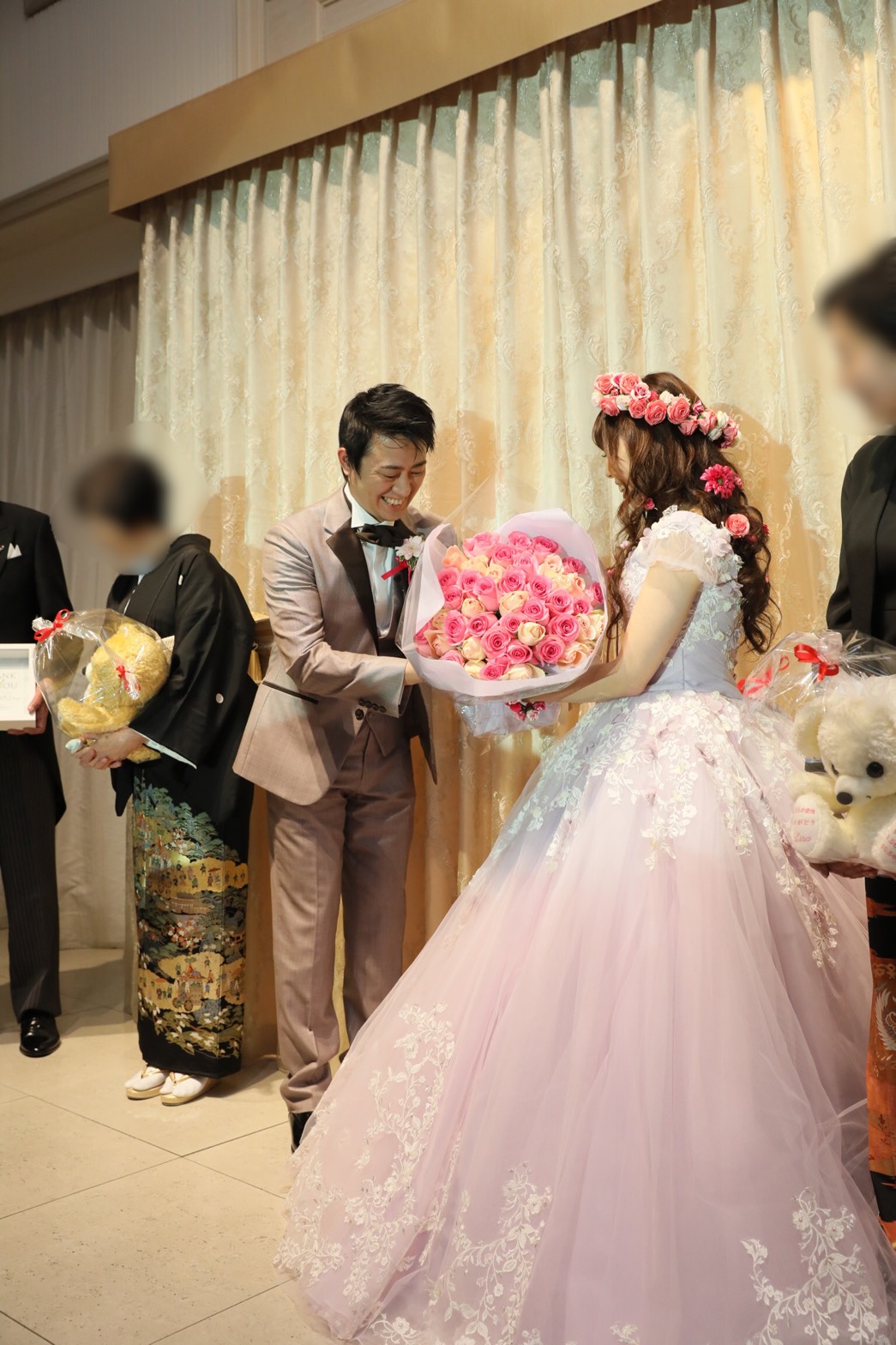 笑顔 感謝 ようこそ がテーマの結婚式 笑顔と感謝に溢れたレポをご紹介 美花嫁図鑑 Farny ファーニー お洒落で可愛い花嫁レポが満載 Byプラコレ