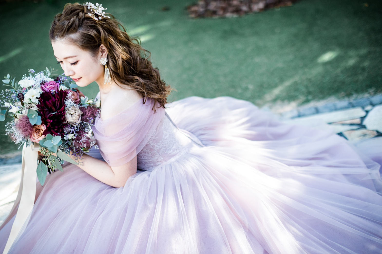 ふわふわ、チュール重ねシンデレラのウェディングドレス、 （花嫁  