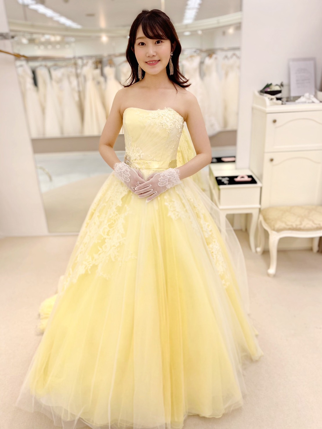 Innocentlyでカラードレス試着レポ たくさん着てみた中で自分に似合う形や色を見つけて 美花嫁図鑑 Farny ファーニー お洒落で可愛い花嫁レポが満載 Byプラコレ