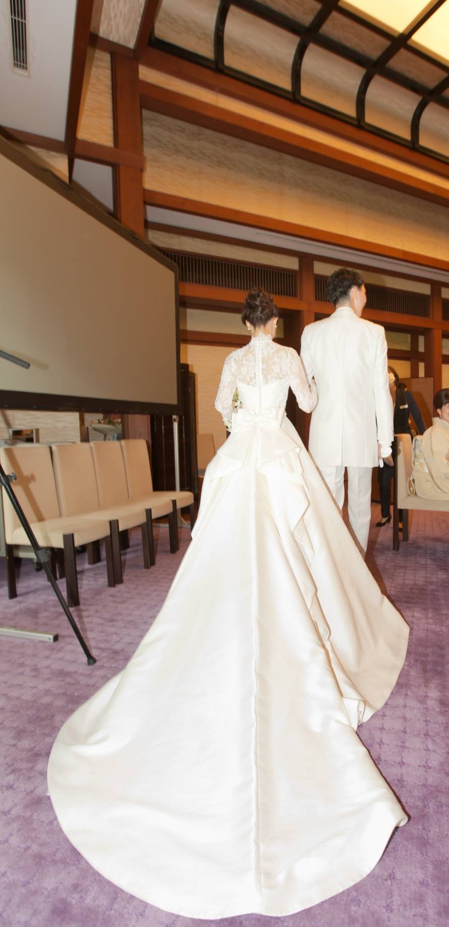 クラシカルで上品なロングスリーブのドレスで叶えたウェディング 美花嫁図鑑 Farny ファーニー お洒落で可愛い花嫁レポが満載 Byプラコレ クラシカルで上品なロングスリーブのドレスで叶えたウェディング 美花嫁図鑑 Farny ファーニー お洒落で可愛い花嫁レポが満載 Byプラコレ