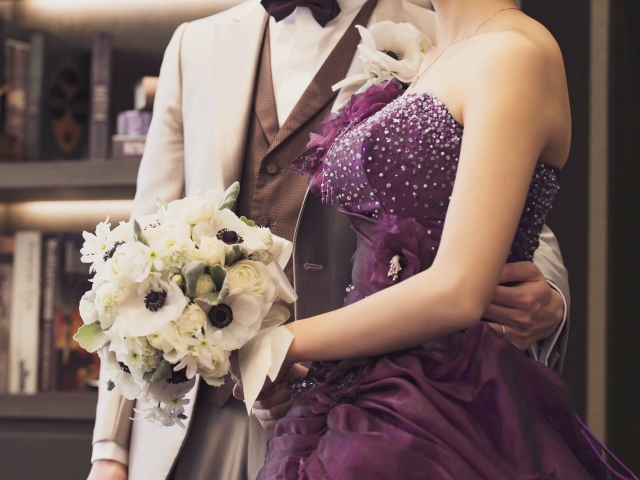 マーメイドドレスに合うヘアスタイルやメイクは 小柄 ぽっちゃりの花嫁も身長を気にせず着こなせる 美花嫁図鑑 Farny ファーニー お洒落で可愛い花嫁レポが満載 Byプラコレ