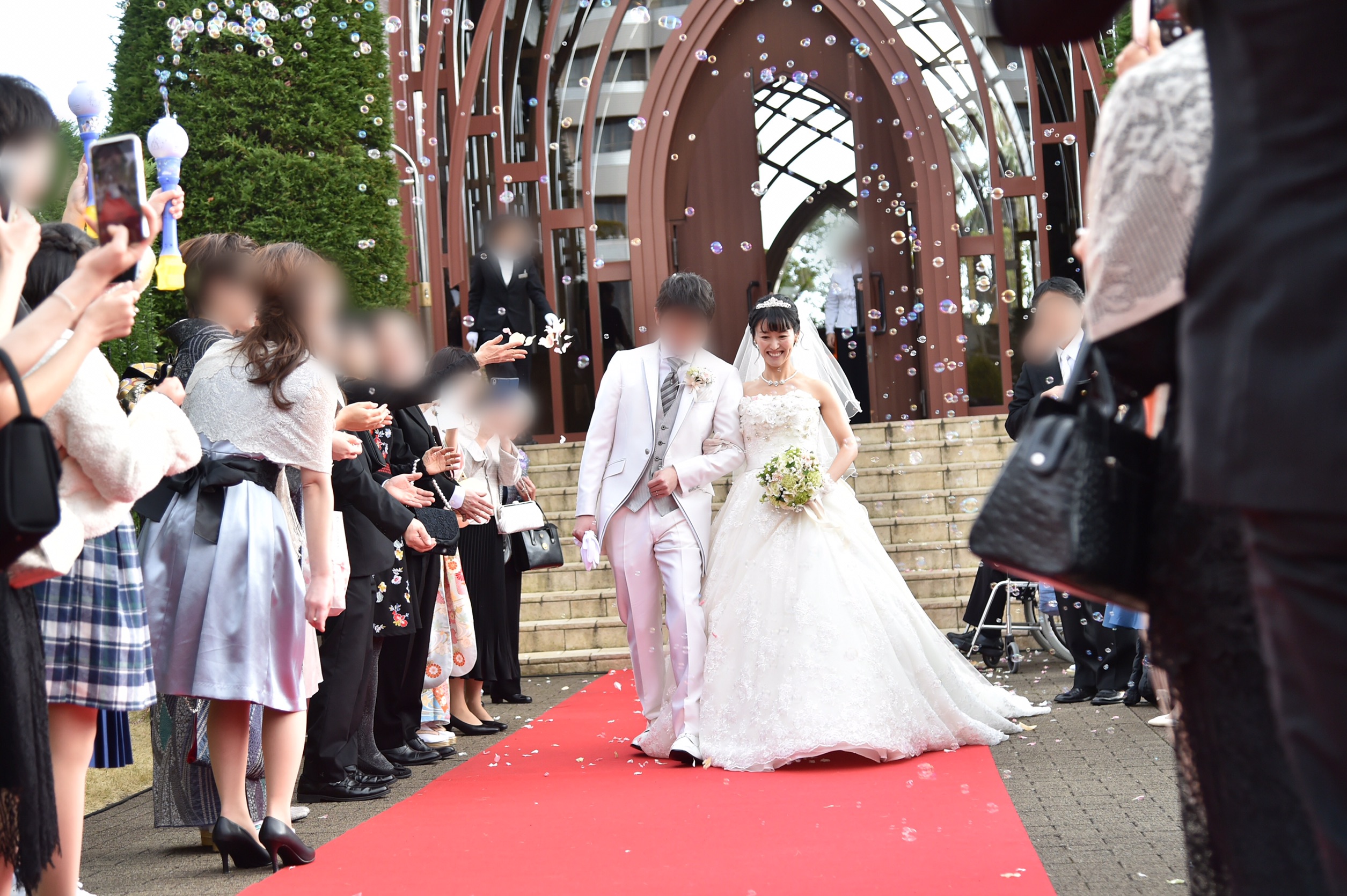 憧れのシェラトンでの挙式 大好きな人たちに囲まれる中幸せに満ちたセレモニーになりました 美花嫁図鑑 Farny ファーニー お洒落で可愛い花嫁レポが満載 Byプラコレ