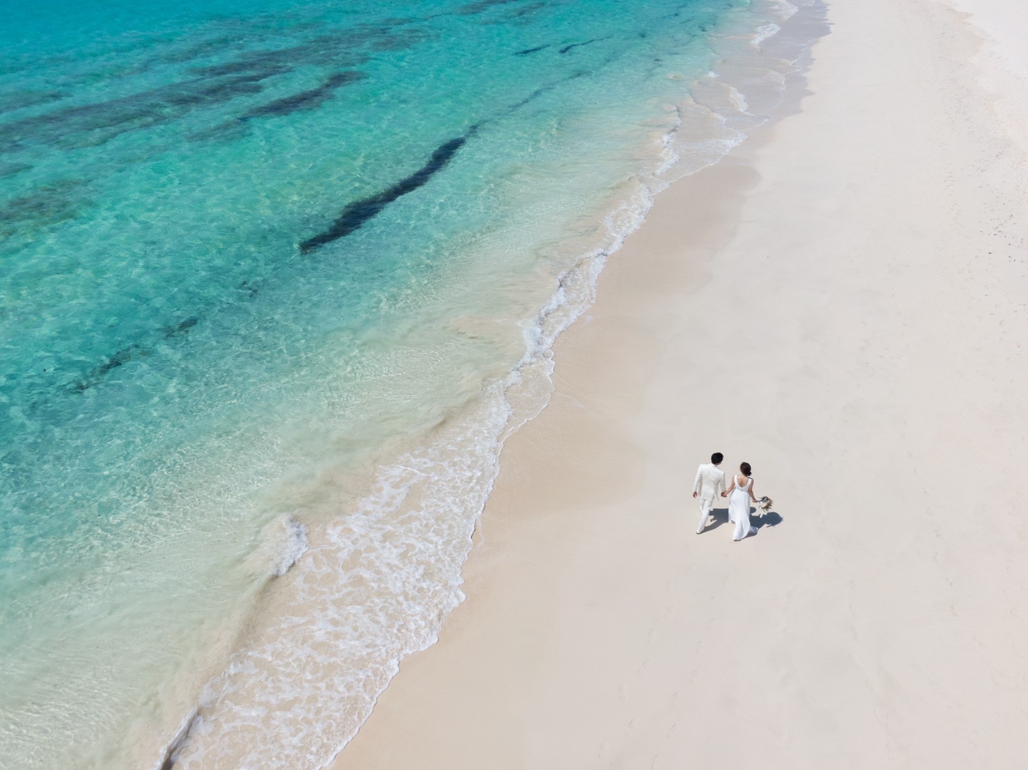 憧れの宮古島でのドローン ウェディングフォト撮影 美花嫁図鑑 Farny ファーニー お洒落で可愛い花嫁レポが満載 Byプラコレ