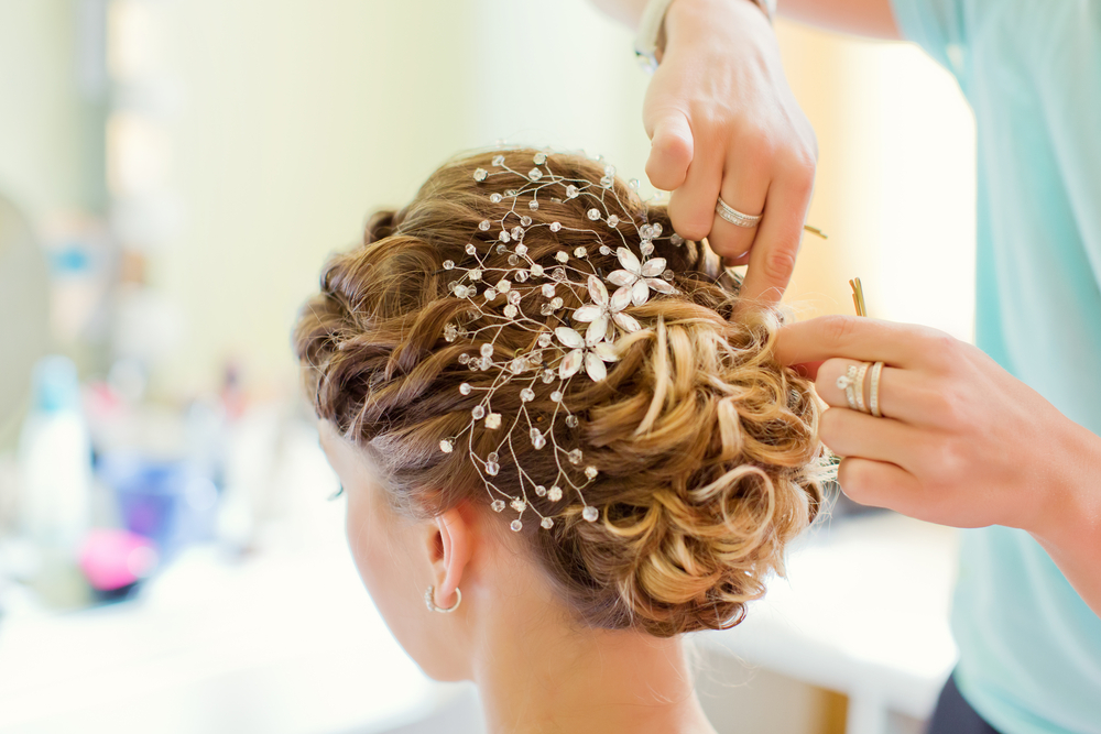 花嫁にオススメのヘアアレンジをご紹介 22年完全版 美花嫁図鑑 Farny ファーニー お洒落で可愛い花嫁レポが満載 Byプラコレ