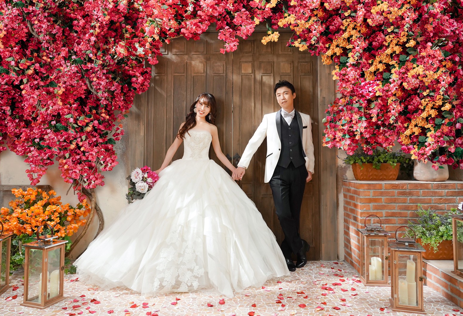 アメリカ花とパールの鏡USA 高級スタジオブライダルコレクション結婚祝い花嫁乙女 想像を超え素晴らしい』スタジオルミナスでの前撮り撮影* | 美花嫁図鑑