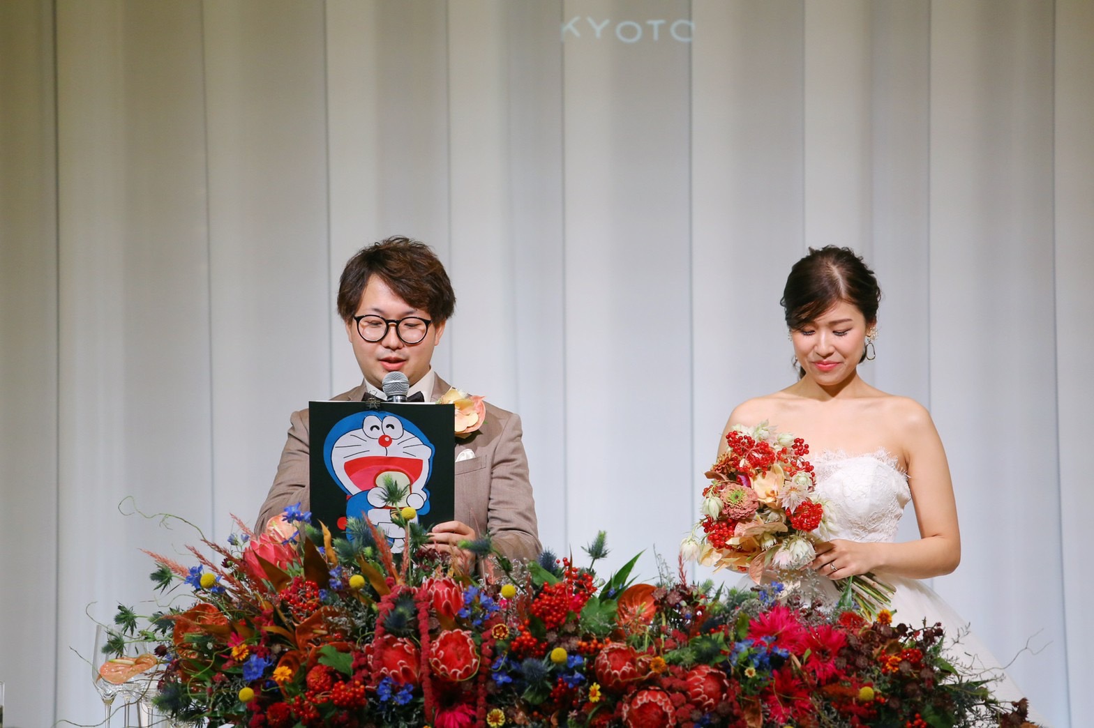 旅行に気軽に行けないこのご時世に少しでも楽しんでもらえるような披露宴 美花嫁図鑑 Farny ファーニー お洒落で可愛い花嫁レポが満載 Byプラコレ