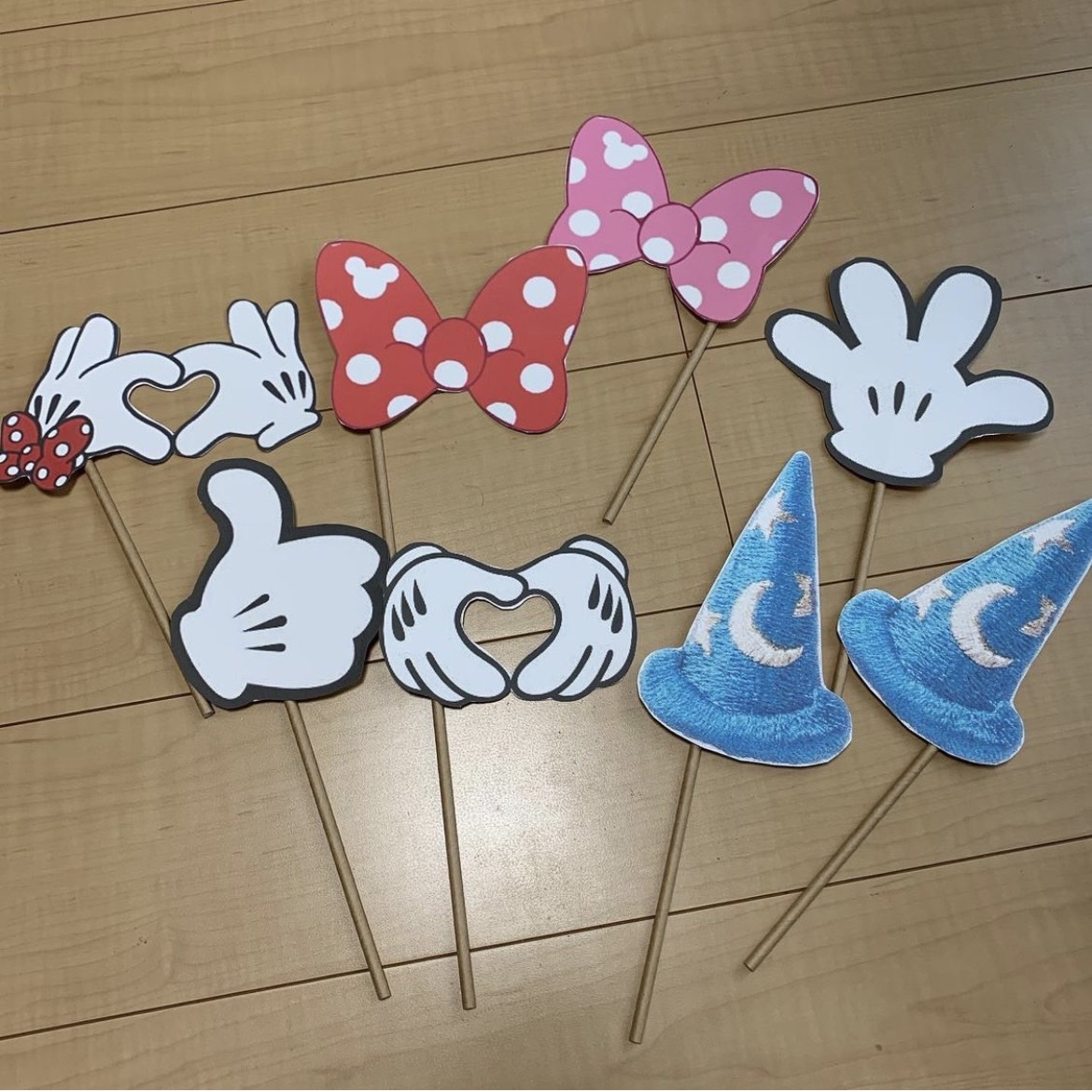 手作りしたウェディングアイテムの数々 ディズニーがテーマのアイテムを参考にしてみて 美花嫁図鑑 Farny ファーニー お洒落で可愛い花嫁レポが満載 Byプラコレ