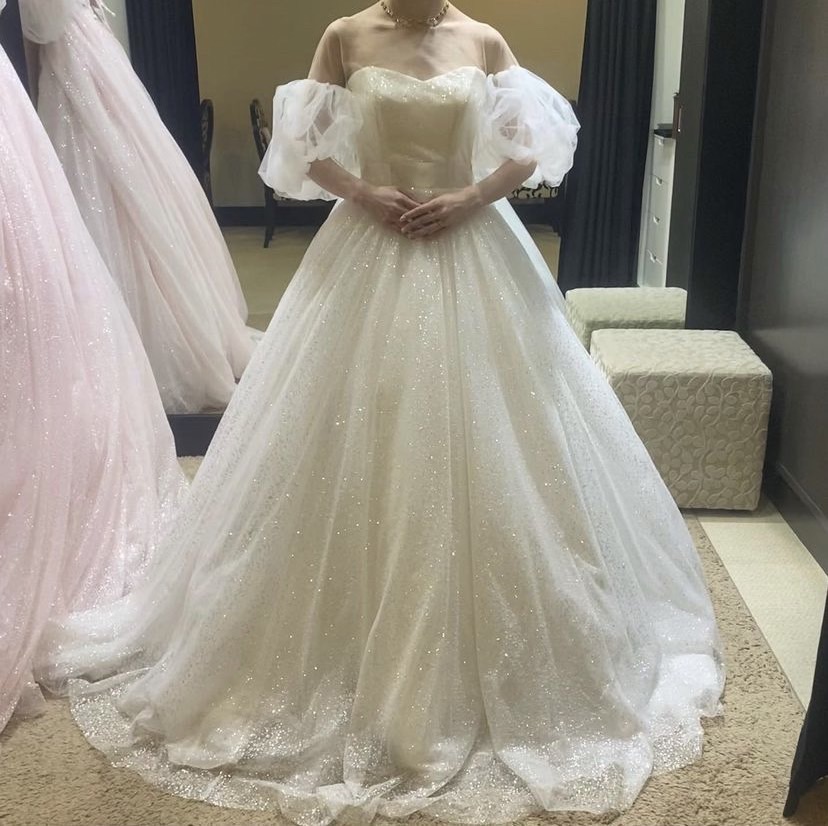 花嫁さまが1度は着てみたいドレスからお花が可愛いドレスまで 花嫁さまが1度は着てみたいドレスからお花が可愛いドレスまで