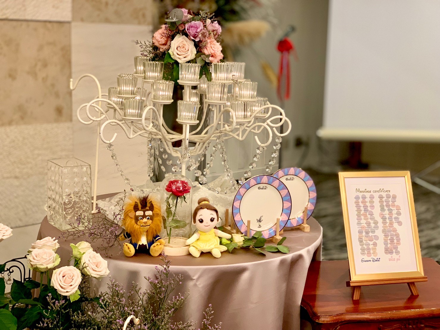 ディズニーがテーマの結婚式美女と野獣のベルの花嫁