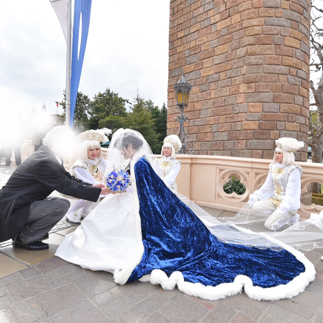 ディズニーウェディングドリーム写真立て ディズニー ブライダルフレーム ファミリー 5窓 写真立て